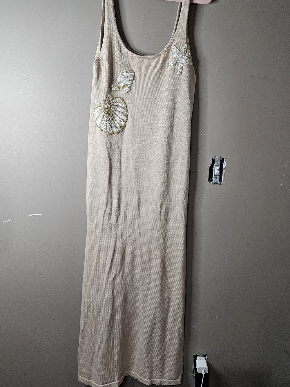 Sleeveless Beige Tank Dress with Shell Embroidery Size L Ptp 19" Fit Form Fittin